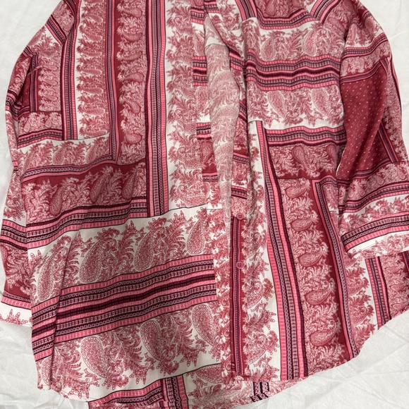 Button Up Top - Picture 2 of 3